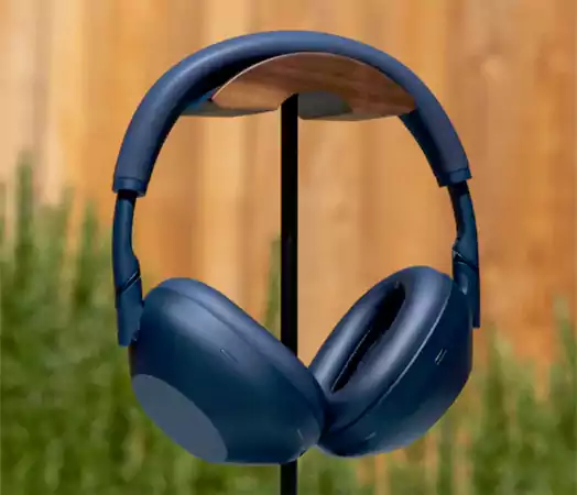 Sony’s latest XM6 headphones