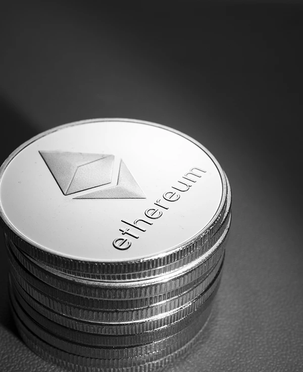 silver-and-black-round-container