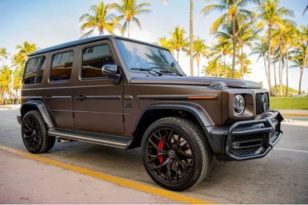 Truck to Valet Lane
