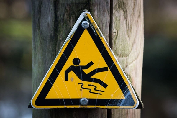 Causes of Slip and Fall Accidents